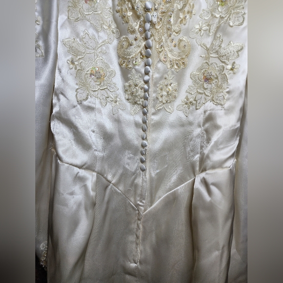 My fair bride vintage wedding dress - Picture 9 of 10